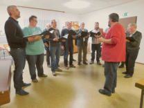 Der MGV Harmonie beim Liedvortrag