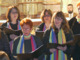 Der Chor "Klangfarben" geleitet von Leonie Schuler